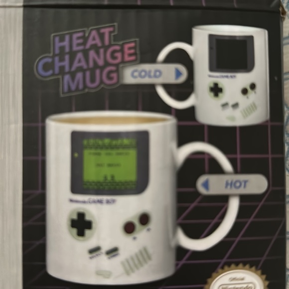 Gameboy Heat Changing Collectors 2016 Mug by Nintendo with Original Box - Picture 7 of 7